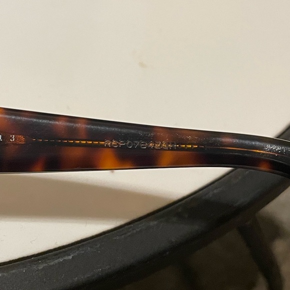 Authentic Gucci Havana men’s sunglasses - Picture 7 of 9